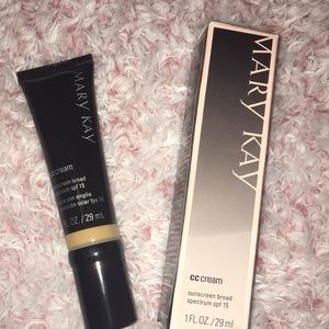 Mary Kay CC Cream Sunscreen Broad Spectrum SPF 15